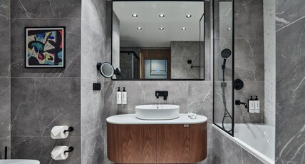 Crowne Plaza SOFIA Room Type - 1 King Premium Lake View Lounge Access