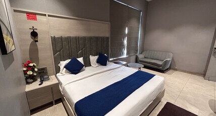 HOTEL GRAND CENTRAL PARK Room Type - Executive Room