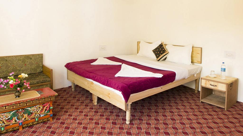 Siala Guest House - Tap to explore photos