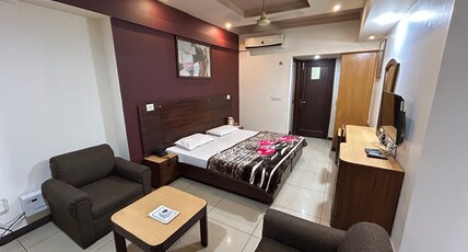 Hotel Vivek Room Type - Deluxe Superior Room