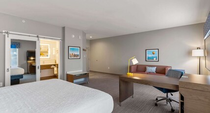 Hampton Inn Colorado Springs Northeast Room Type - 1KG STDO MIC FRIDG WTBR