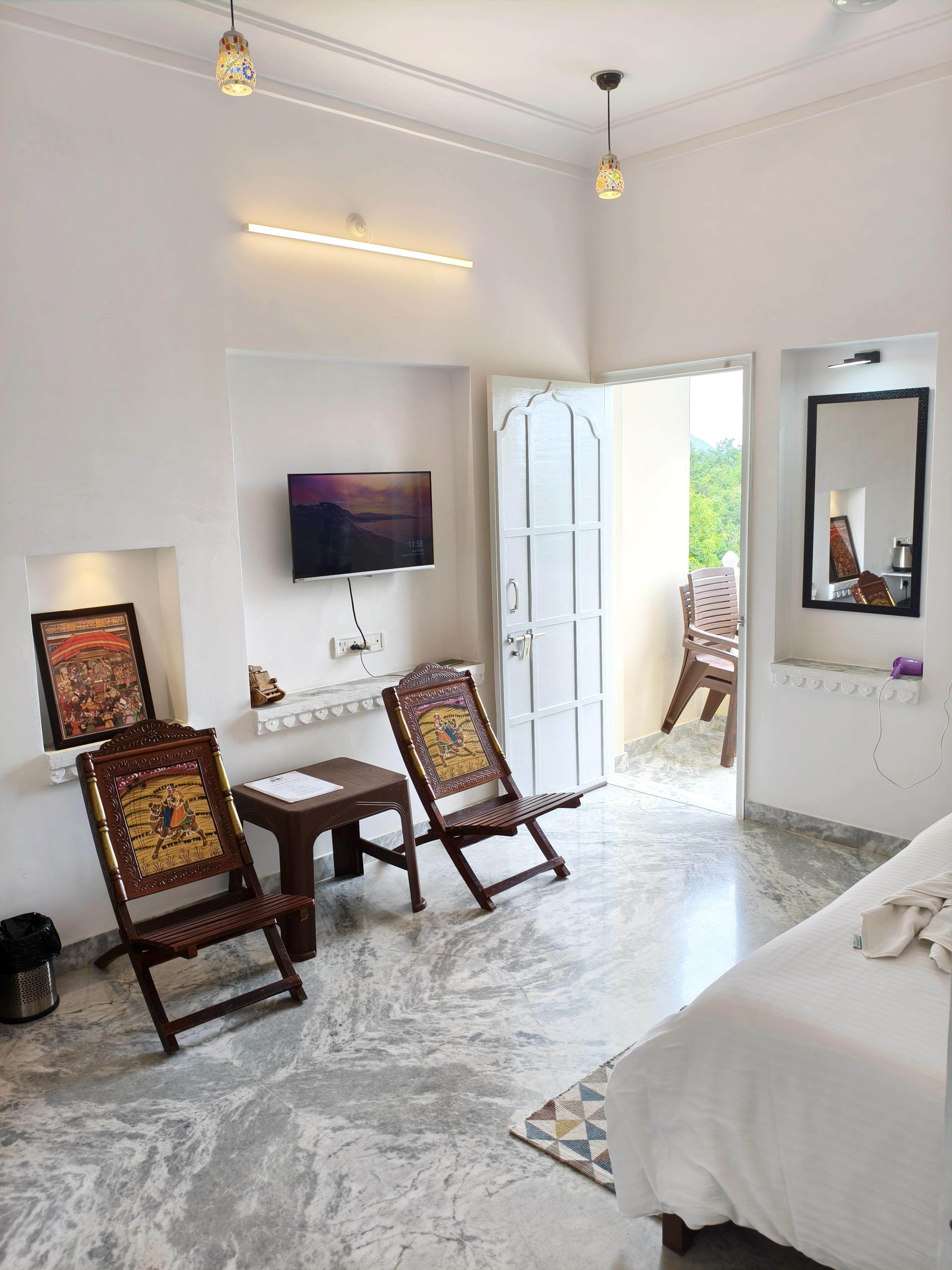 Prakash Ji's Haveli - Tap to explore photos