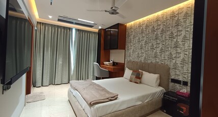 Luxury Apartment at Oberoi Maxima Mumbai Room Type - Guest Room