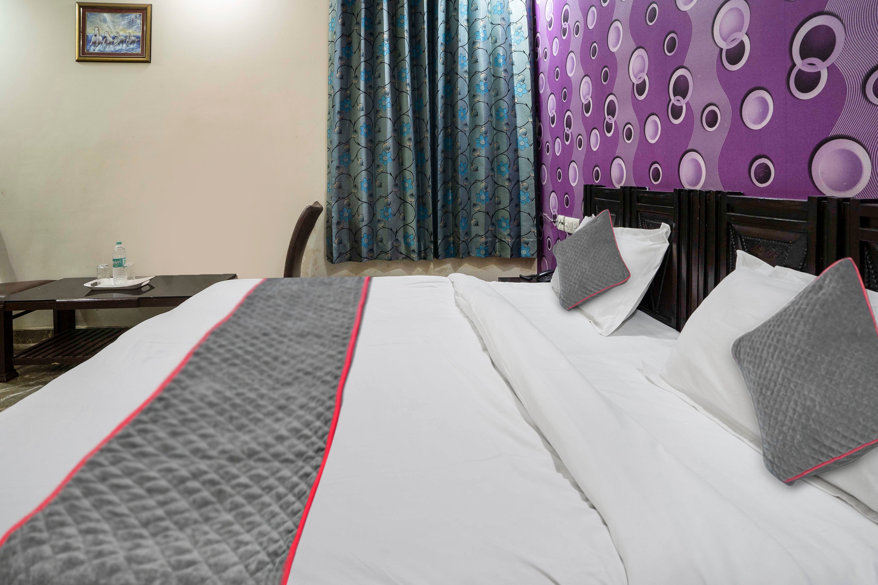 OYO Hotel Spark - Tap to explore photos