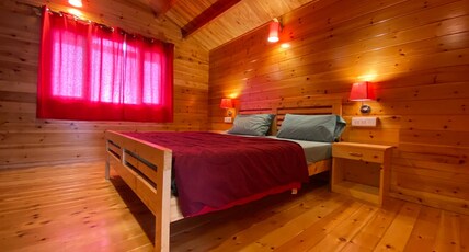 Hill Park View Room Type - Wood House
