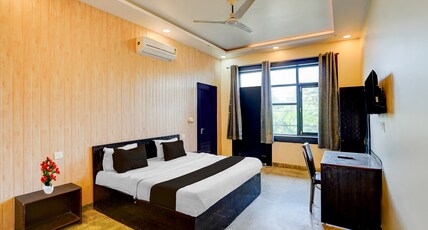 Collection O New Lucknow University Campus Formerly Tulsi Hotels And Lawn Room Type - Classic