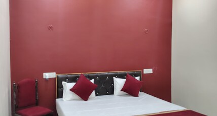 Nidhivan Palace Room Type - Bedroom 3