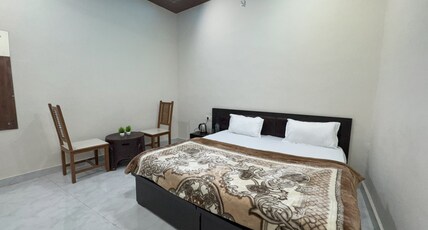It's Braj Raj Home Stay Room Type - Radha Premium Suite