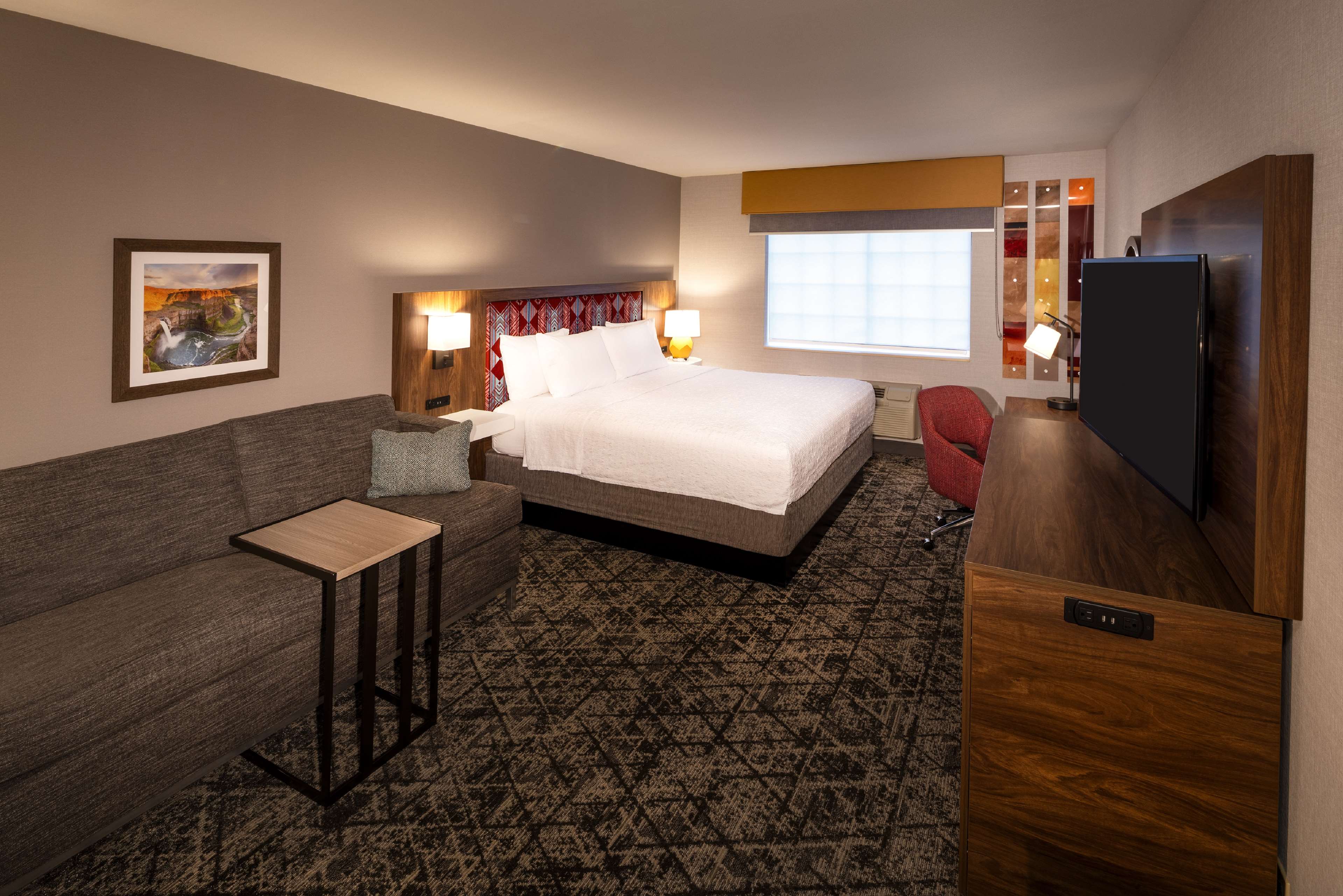 Hampton Inn by Hilton Pullman, WA - Tap to explore photos