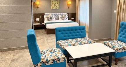 Hotel Indraprastha Luxuria Room Type - Maharaja Royale Suite AC