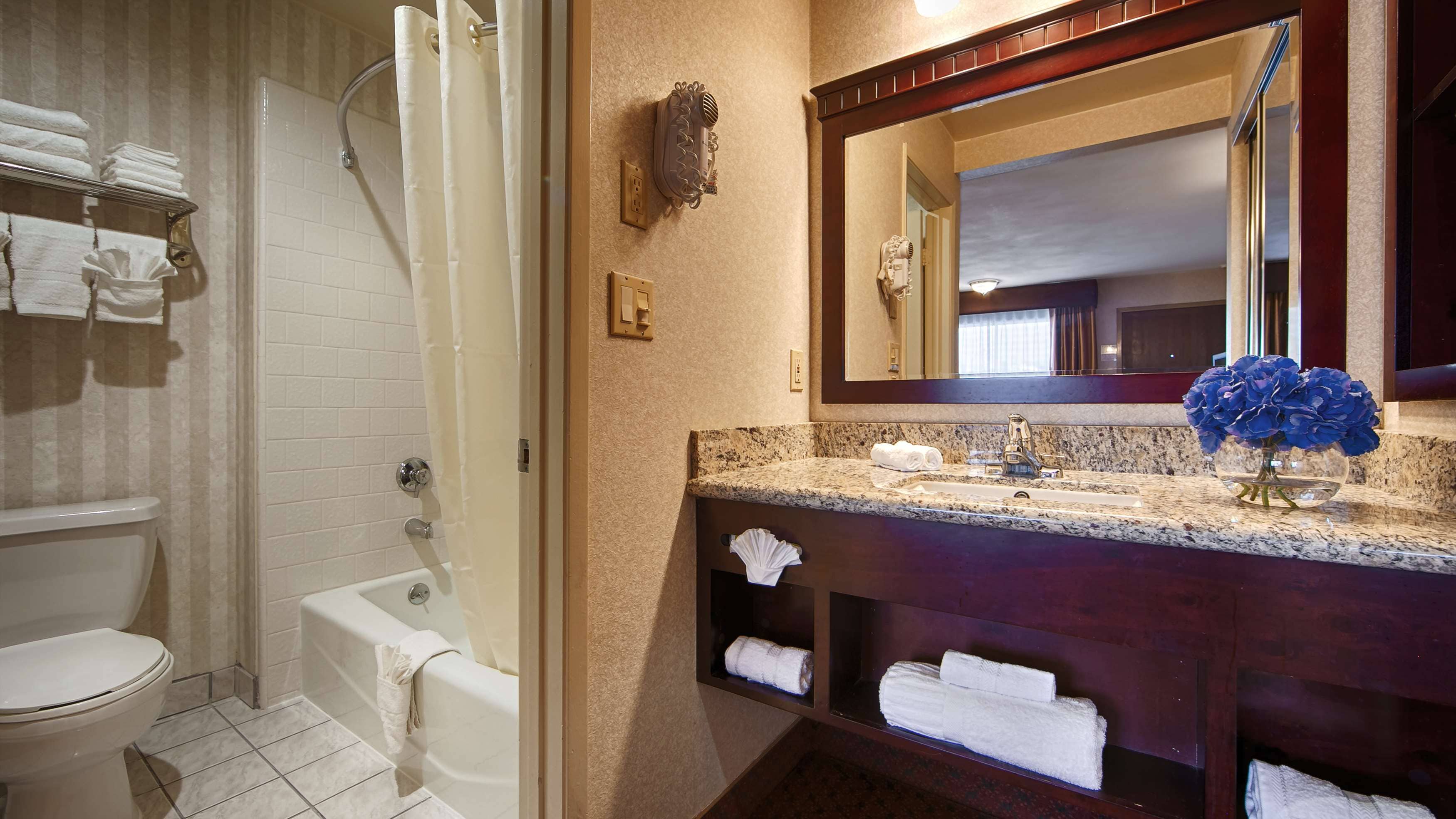 Best Western Pasadena Inn - Tap to explore photos