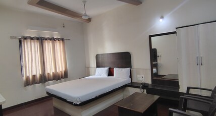 Royal lodge Room Type - 102