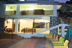 Nandai Villa | Rooms & Restaurant