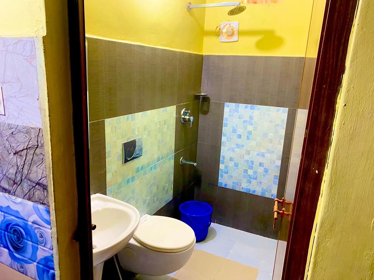 Helen Hills 5BHK - Tap to explore photos