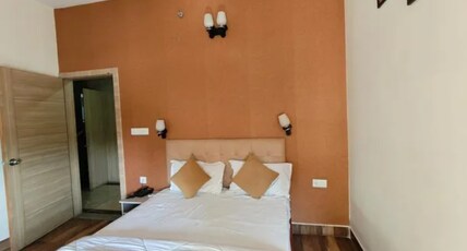 FabHotel Maru White Lotus Room Type - Premium Room