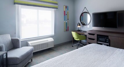Hampton Inn & Suites by Hilton Lubbock Southwest Room Type - 1 KING BED NONSMOKING