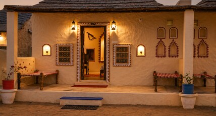 RATAN MAHAL Room Type - Hut