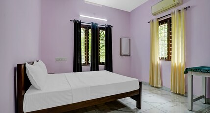 Shalom Palace Residency Room Type - AC room