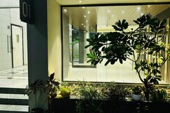 Stayeasy Dogwood The Classy 3BHK on 18th Floor