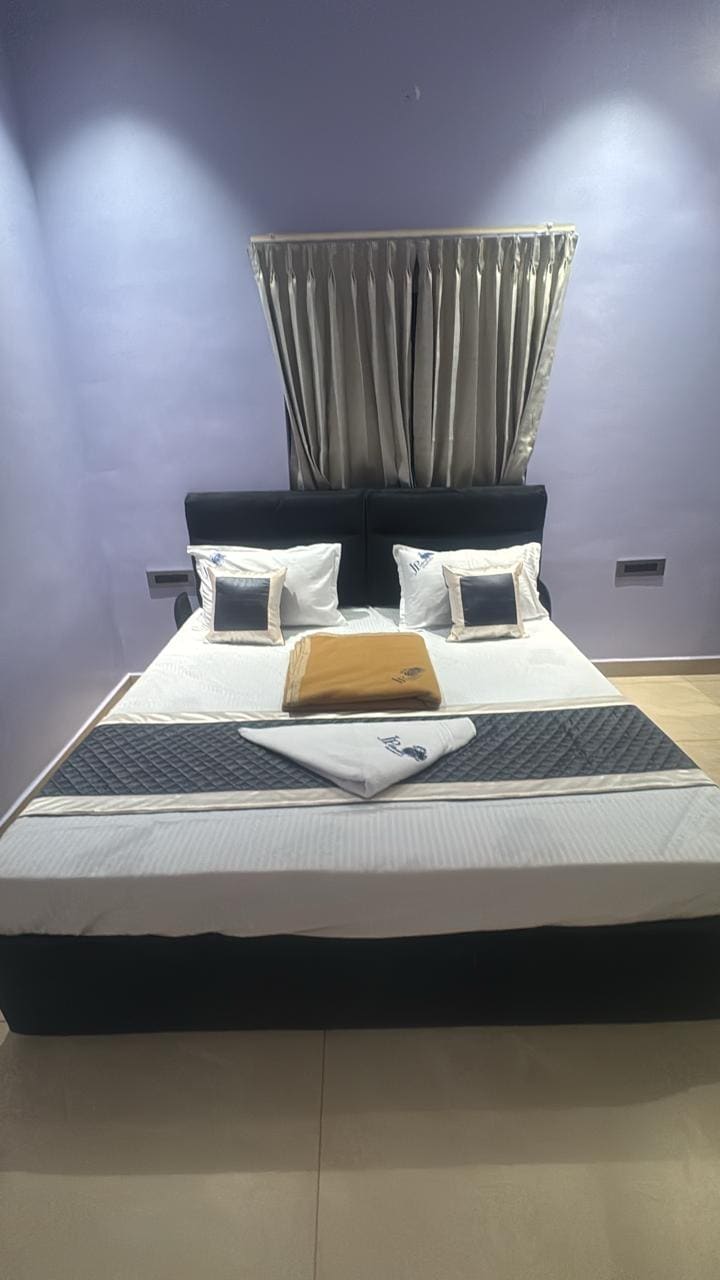 JP Glamping Resorts - 1bed Superior room - Tap to explore photos