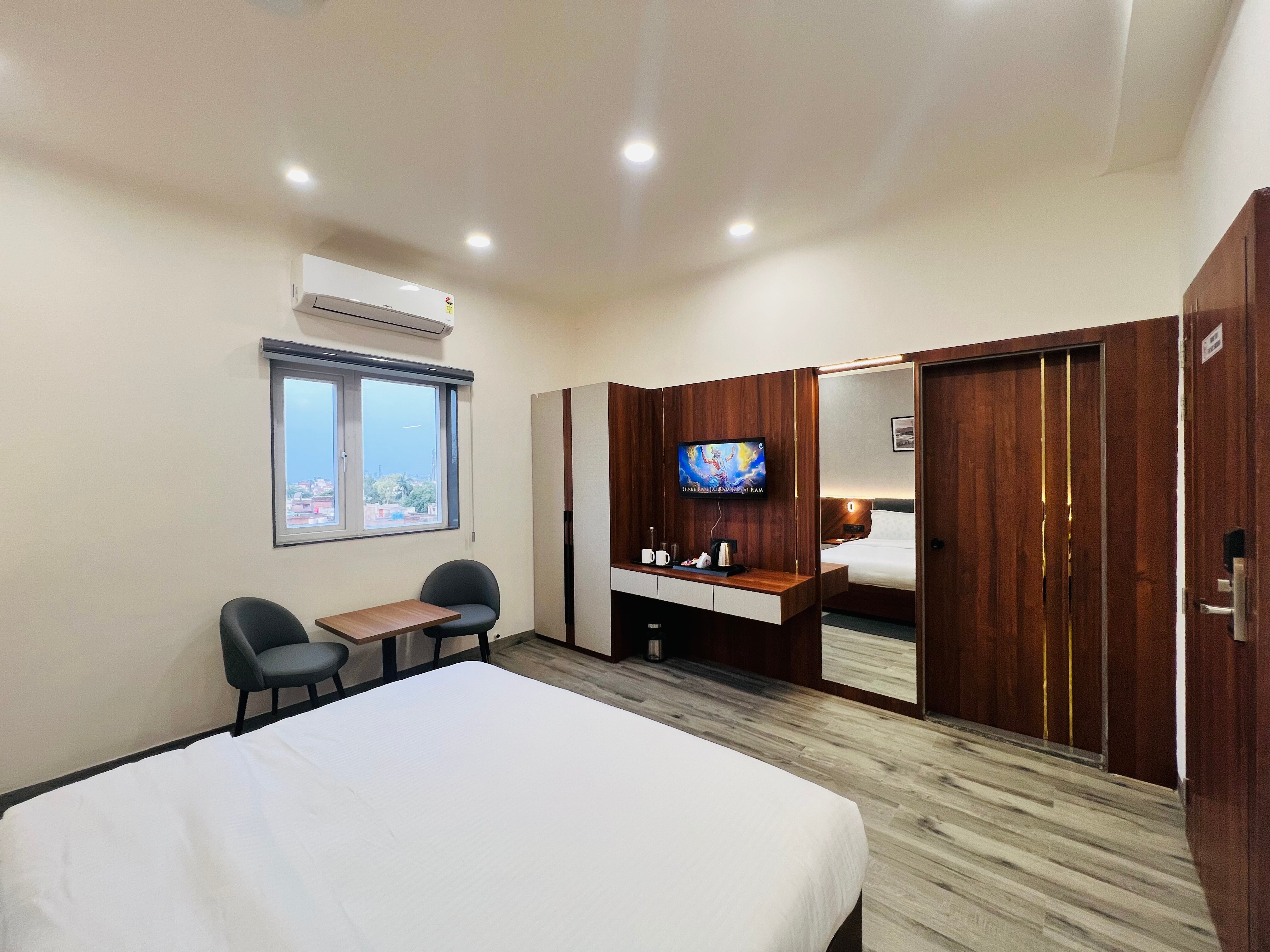 Hotel Siya - A Unit of Hotel Anushree - Tap to explore photos