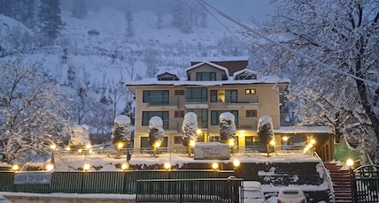 Green Top Resort Room Type - Deluxe Room (Block-A) Green Top Resort Room Type - Deluxe Room (Block-A)