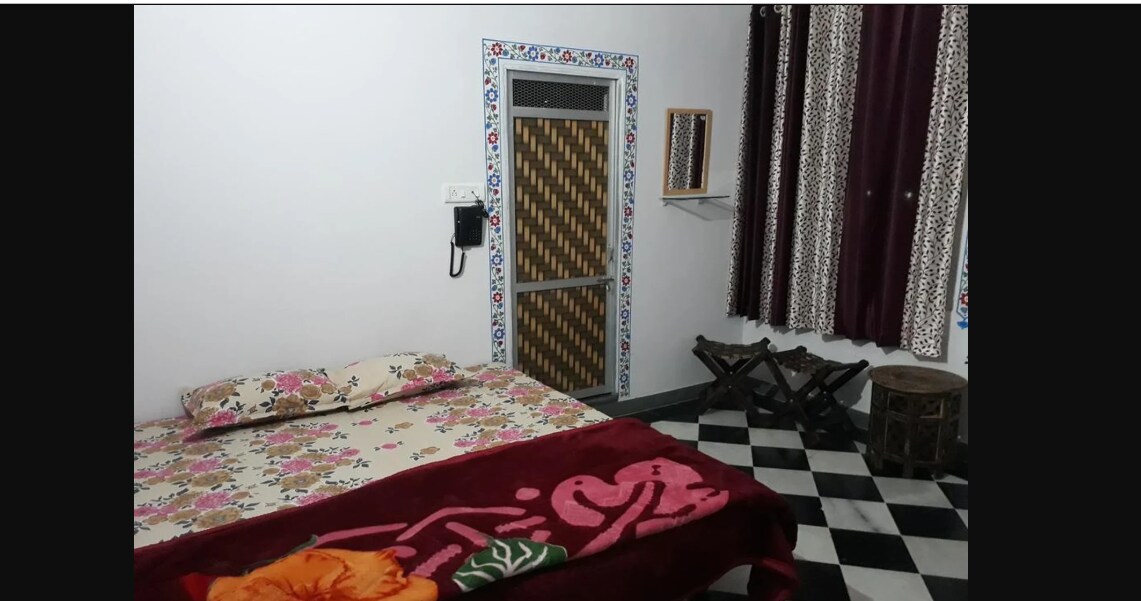 Sejal Paying Guest House - Tap to explore photos