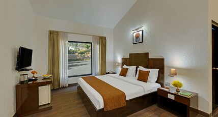 8fold- Pinecrest by Larisa@5 mins drive from Bhimtal Lake Room Type - Cottage Room