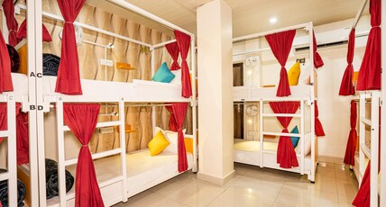 goSTOPS Amritsar Chatiwind Gate  Room Type - Bed in 8 Bed Mixed AC Dormitory Room with Ensuite Bathroom