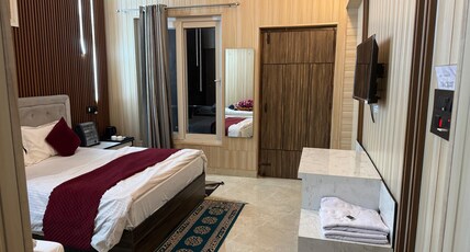 The Auli Heritage Room Type - Premium Room with Balcony