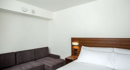 Grand Naniloa Hotel Hilo - a Doubletree by Hilton Room Type - 1 KING BED 1 BDRM SUITE W