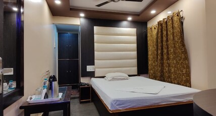 Hotel Spark Room Type - Standard AC Room