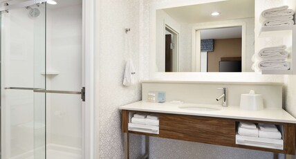 Hampton Inn by Hilton Clewiston Room Type - 2 QUEEN STD HEARING ACC
