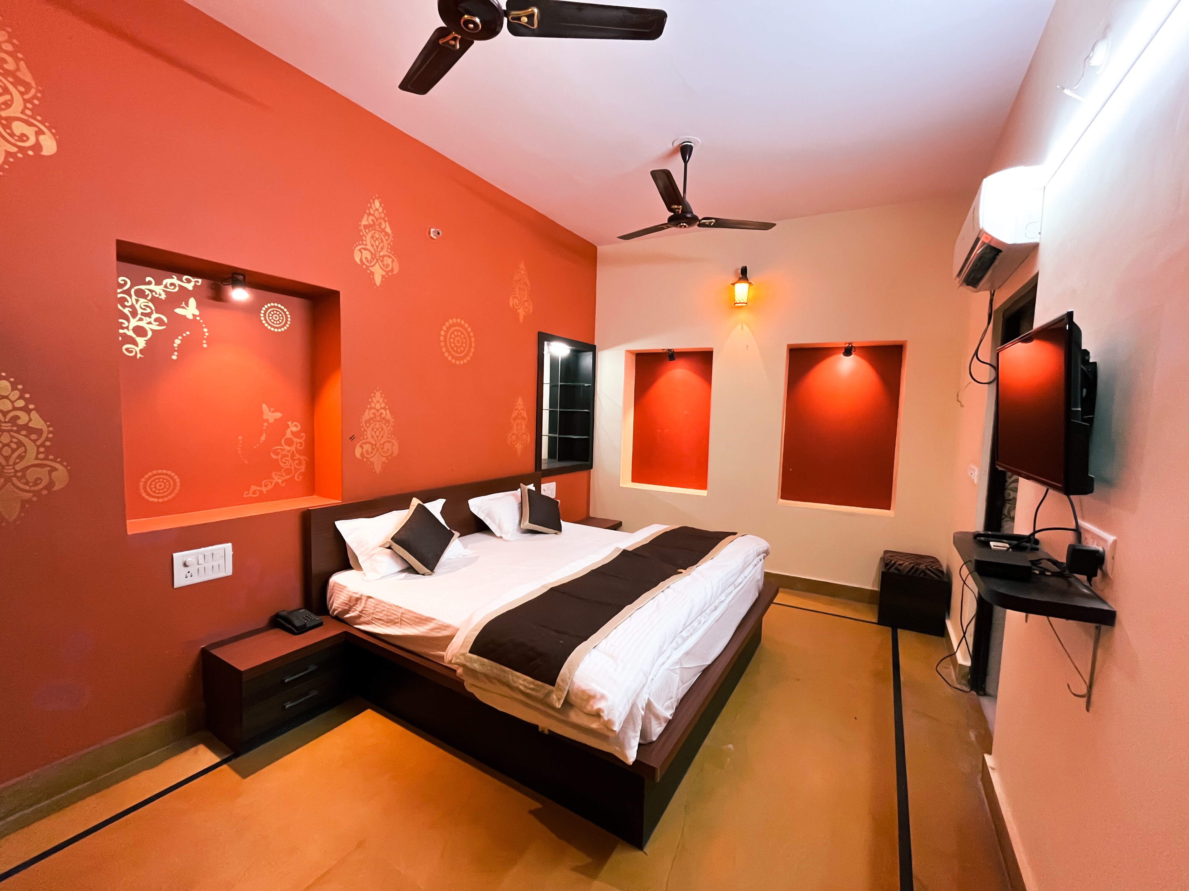 HOTEL YOGIRAJ PALACE - Tap to explore photos