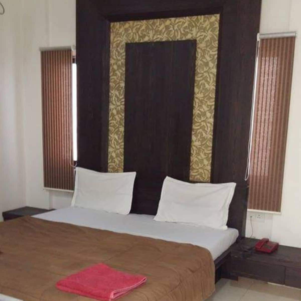 Hotel Aaryamaan - Tap to explore photos