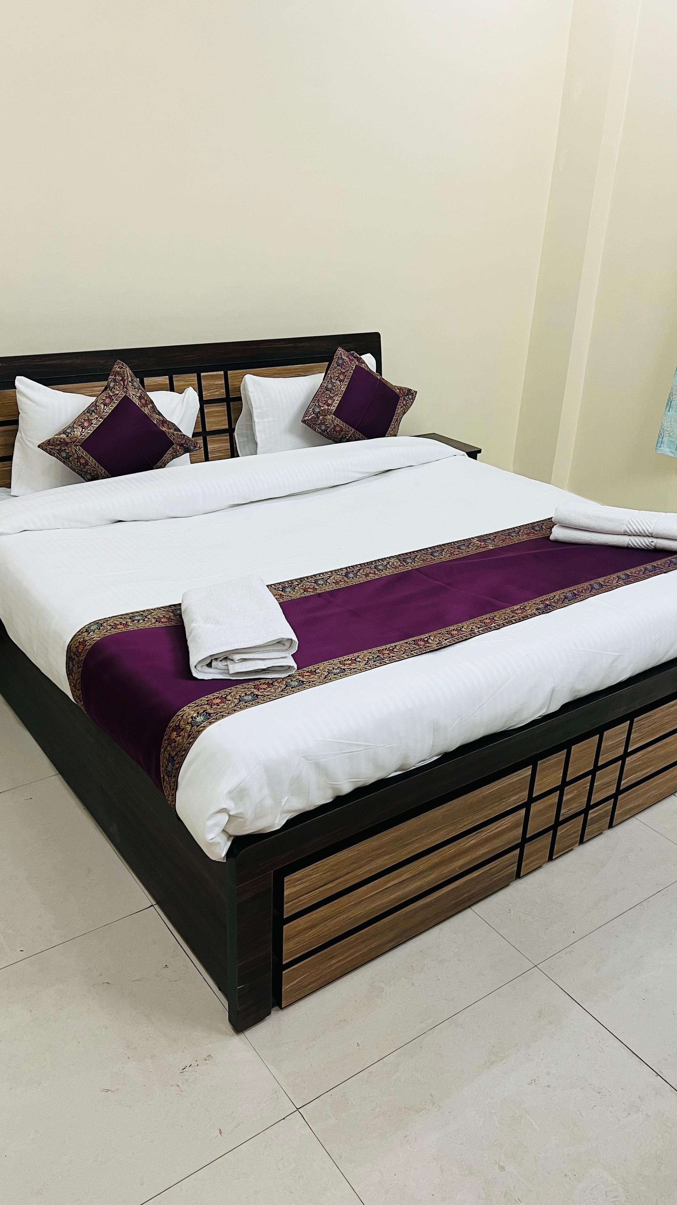 Entire 2 BHK Suite - Tap to explore photos