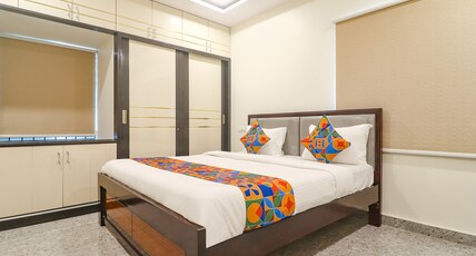 FabHotel SR Hitech City Room Type - Deluxe Room