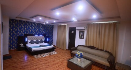 Shanti Seva Dham - Vrindavan Room Type - VIP Suite Room