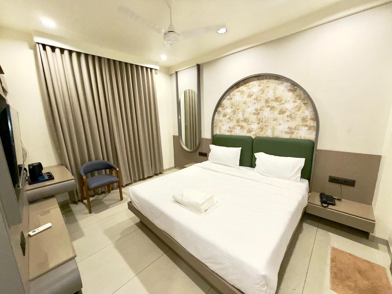 Hotel Dwarka Palace - Tap to explore photos