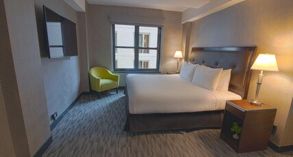 Hotel Edison Times Square Room Type - Signature Suite with Terrace