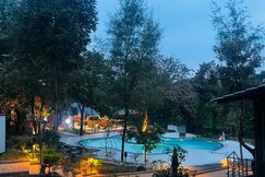 Citrus Prime Hill Queen Resort