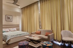 Lavish Cozy Studio Home -1105