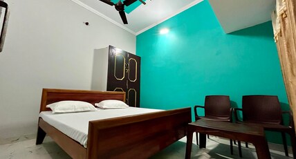 Sainik Homestay, Ayodhya Room Type - Bedroom 2
