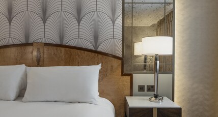 Hilton London Paddington Room Type - SIGNATURE KING