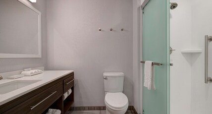 Home2 Suites by Hilton Petaluma Room Type - 2 QUEEN BEDS STUDIO SUITE Home2 Suites by Hilton Petaluma Room Type - 2 QUEEN BEDS STUDIO SUITE