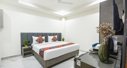 FabHotel The Silken Stays 108 Room Type - Deluxe Room