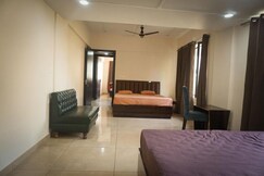 KUNAL'S - A Himalayan Bird