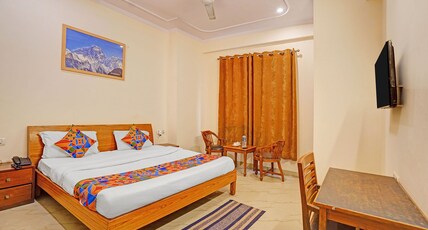 FabHotel HM Residency Room Type - Deluxe Room