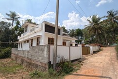 Maze Loop Home Stay