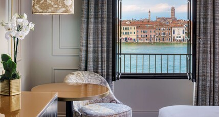 Hilton Molino Stucky Venice Room Type - KING EXECUTIVE WITH VIEW